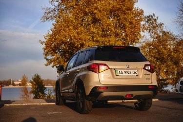 Фото 2 — 27 лет спустя: тест-драйв Suzuki Vitara