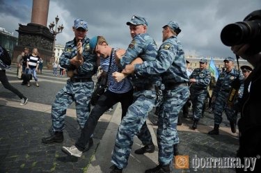 Фото 13 — В День десантника отключили фонтаны, но без жертв не обошлось (ФОТО)