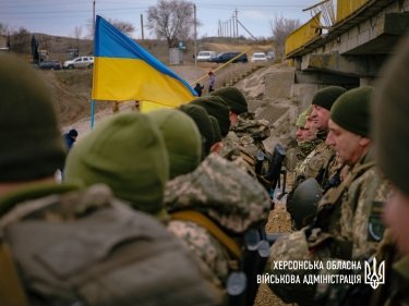 Фото 3 — На Херсонщині відкрили ще один тимчасовий міст через Інгулець (ФОТО)