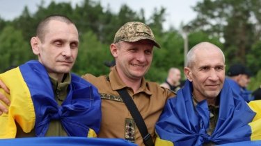 Фото 7 — Відбувся обмін полоненими: більшість воїнів були у полоні з 2022 року (ФОТО)