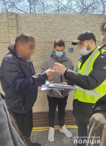 Фото 6 — В Николаеве полиция освободила киевлянина, которого три года держали в плену ради квартиры