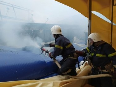 Фото 4 — В Первомайске ликвидировали масштабный пожар в "Эпицентре" (ФОТО, ВИДЕО)