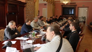 Фото 3 — Священники ПЦУ и УПЦ подписали декларацию о взаимопонимании, призвав иерархов к официальному диалогу