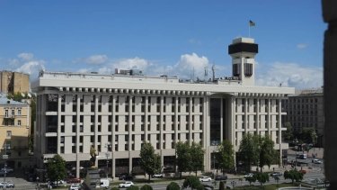 Фото 10 — Будинок профспілок на Майдані Незалежності офіційно передали управителю: підписано документ (ФОТО)