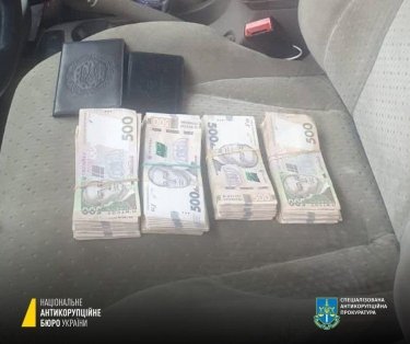Фото 5 — Хотел дать взятку экс-командующему Объединенных сил: разоблачен предприниматель (ФОТО)