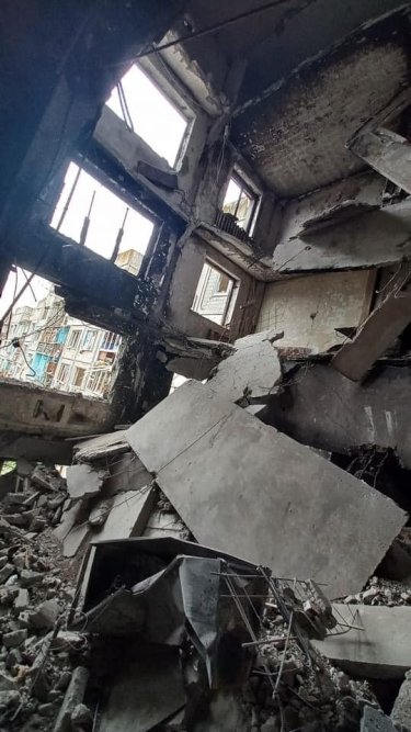 Фото 11 — Оккупанты продолжают масштабные обстрелы Луганщины: повреждены еще десятки домов, в Северодонецке погибли люди