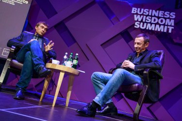 Фото 2 — Я нахожусь где-то между малым и большим бизнесом — миллионер Василий Хмельницкий