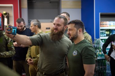 Фото 33 — Зеленський на Донеччині відвідав підрозділ ІПСО (ФОТО)