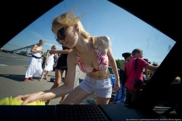 Фото 8 — Акция "Порву за Путина" позволяет сделать вывод, что "половое побеждает силовое"