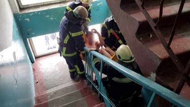 Фото 3 — В Каменском прогремел мощный взрыв в пятиэтажке: есть пострадавшие (ФОТО, ВИДЕО)