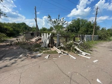 Фото 4 — Россияне повредили дома и детсад, есть пострадавшие: в ОВА рассказали, как прошли сутки в Донецкой области