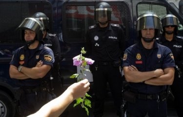 Фото 18 — В столкновениях в Мадриде ранены десятки человек