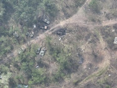 Фото 5 — "Тепер годують риб": ЗСУ знищують понтонні переправи окупантів через Сіверський Донець (ФОТО)