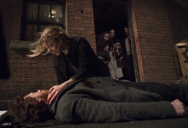 Фото 3 — Со словарем в голове: об исторической драме "Гений и безумец"