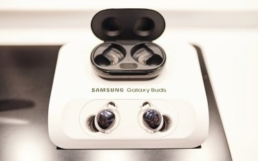 Фото 3 — Samsung анонсировал цены на смартфоны Galaxy S20 в Украине