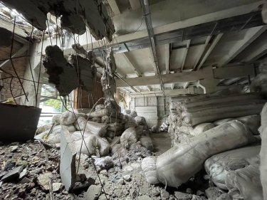 Фото 2 — Российская атака повредила производство и склад "ТК-Домашний Текстиль" в Киеве (ФОТО)