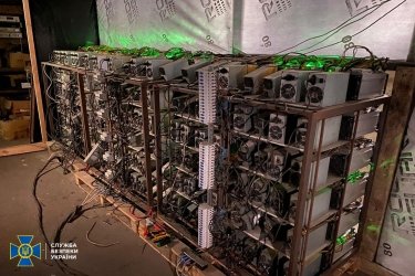 Фото 2 — Подпольная криптоферма под Киевом украла электроэнергии на 3,5 млн грн — СБУ (ФОТО)