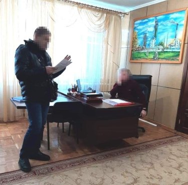 Фото 2 — Правоохранители провели обыски на 6 шахтах "Львовуголь" (ФОТО)