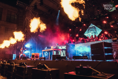 Фото 5 — В этом году было как никогда много зарубежных туристов — Роман Тугашев, "Белые ночи"