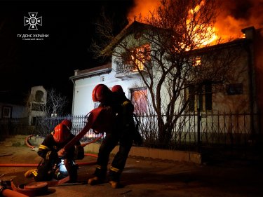 Фото 24 — Атака дронов в новогоднюю ночь: в Одессе погиб подросток, во Львове дотла сгорел музей Шухевича (ФОТО, ВИДЕО)