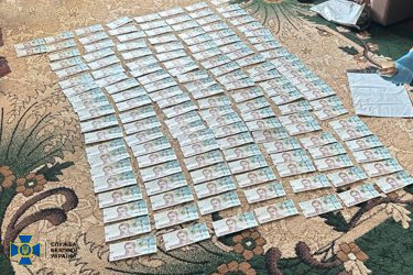 Фото 2 — В Черкассах задержали рэкетира, который "выбивал" деньги из семей погибших воинов ВСУ