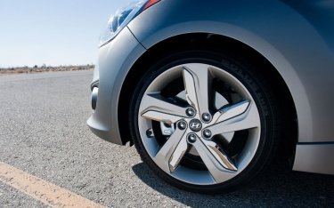 Фото 24 — Hyundai представила Genesis Coupe и Veloster Turbo в Детройте