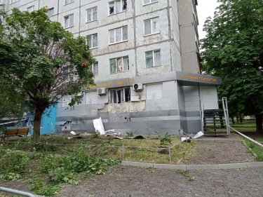 Фото 11 — Ракетный удар по Харькову: пострадали исключительно мирное население и социальная инфраструктура (ФОТО)
