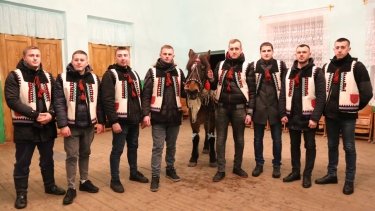 Фото 2 — Минкульт признал обряд засевания с конем в Тернопольской области элементом культурного наследия Украины