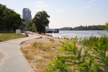 Фото 4 — Верховный суд окончательно отказал в скандальной застройке на берегу Днепра на столичной Никольской слободке