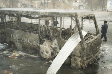 Фото 7 — На Грушевского возобновилось силовое противостояние
