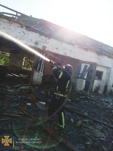 Фото 3 — Оккупанты нанесли авиаудар по Одесской области: есть пострадавшие