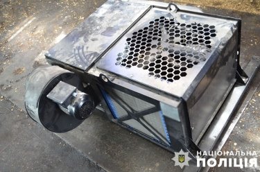 Фото 5 — В Киеве вагоноремонтный завод поймали на закупке неработающего освещения для электричек (ФОТО)