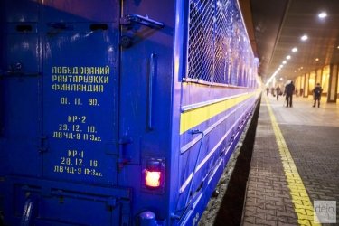 Фото 4 — Как Бальчун и Кистион новые вагоны-трансформеры тестировали (фото)