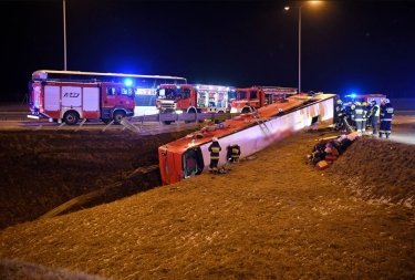 Фото 3 — В Польше автобус с украинцами попал в ДТП: 6 погибших, 35 пострадавших (ФОТО)
