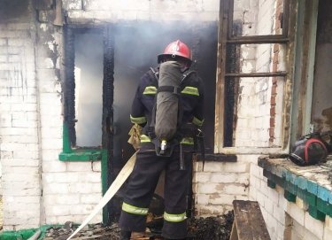 Фото 2 — В Кировоградской области во время пожара погибли двое детей и двое взрослых (ФОТО)
