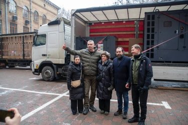 Фото 3 — Енергетична підтримка для Києва: Польща передала місту генераторів на майже 2 млн євро