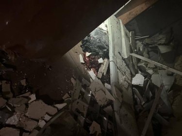 Фото 2 — Взрывы в Шевченковском суде Киева: сообщено о подозрении пяти правоохранителям (ФОТО)