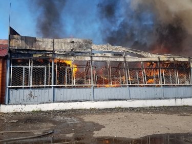 Фото 5 — Под Харьковом из-за обстрела произошел масштабный пожар с жертвами (ФОТО)