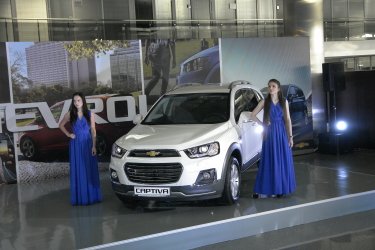 Фото 3 — Три плюс один: на рынок вышли рестайлинговый Chevrolet Cruze с тремя типами кузовов и новый Chevrolet Captiva