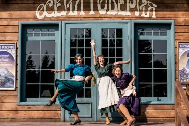 Фото 2 — Красивая иллюзия мюзикла: о фильме "Гуцулка Ксеня"