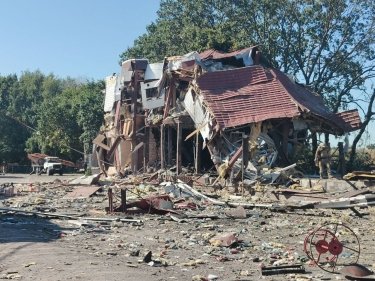 Фото 2 — Росія вдарила по ринку "7-й кілометр" під Одесою: є постраждалі (ФОТО)