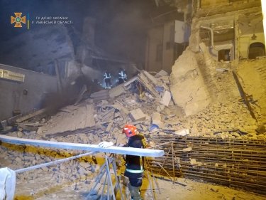Фото 2 — В центре Львова обрушился жилой дом