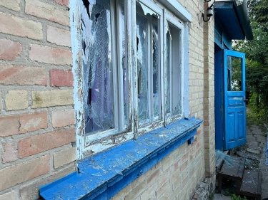 Фото 3 — Ночная атака на Киевщину: повреждены 12 частных домов и многоэтажка