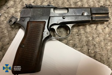 Фото 8 — СБУ та НАБУ провели масові обшуки у Запорізькій мерії та ОВА через розкрадання гумдопомоги: що знайшли