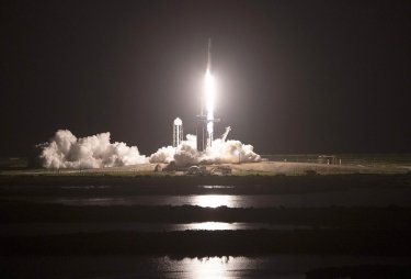 Фото 3 — SpaceX отправила в космос гражданский экипаж (ФОТО, ВИДЕО)