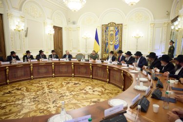 Фото 4 — Зеленський зустрівся з єврейським духовенством напередодні Рош га-Шана (ФОТО, ВІДЕО)
