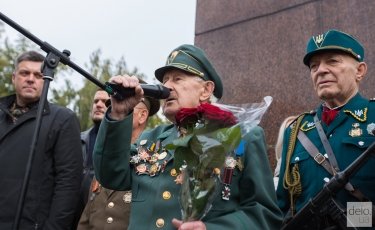 Фото 7 — Крещатик зажегся тысячами факелов: Как прошел Марш к 75-й годовщине УПА