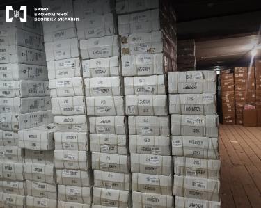 Фото 2 — Представители мировых брендов пожаловались на одесситку, продававшую контрафактную обувь