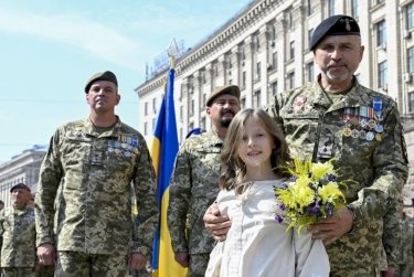 Фото 3 — Как прошел военный парад ко Дню Независимости Украины в Киеве (ФОТОРЕПОРТАЖ)