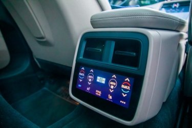 Фото 10 — Всего 100 авто в Украине. Porsche Taycan — электрический "жеребец" со спортивным нравом